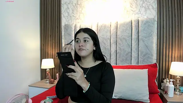 Snapshot of tifany__ross chatting on February 2, 2025, 2:06 am tifany ross online show from February 2, 2025, 2:06 am