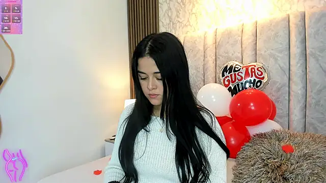 Snapshot of tifany__ross chatting on February 14, 2025, 3:00 am tifany ross online show from February 14, 2025, 3:00 am