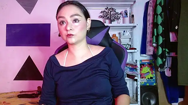 Kaory 32 online show from April 4, 2026, 9:34 pm