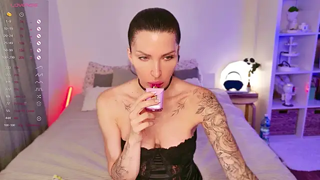 Sasha Miro online show from May 28, 2026, 1:36 am