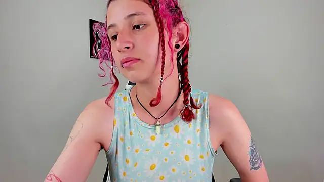 Snapshot of valent_27 chatting on November 11, 2025, 2:55 am valent 27 online show from November 11, 2025, 2:55 am