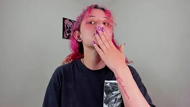 Snapshot of valent_27 chatting on November 16, 2025, 9:09 pm valent 27 online show from November 16, 2025, 9:09 pm