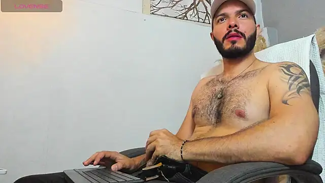 Tom Bailey online show from September 13, 2025, 3:39 am