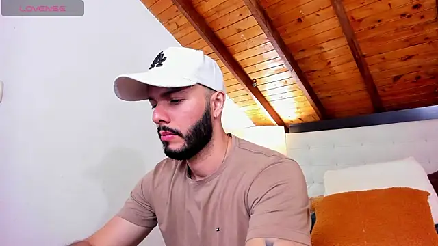 Tom Bailey online show from October 11, 2025, 12:36 pm