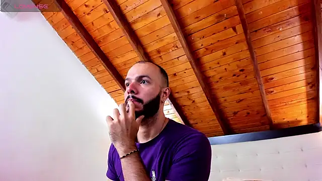 Tom Bailey online show from October 23, 2025, 12:48 pm