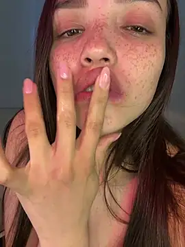 Snapshot of MisFrekcles_ chatting on March 12, 2025, 12:04 pm MisFrekcles online show from March 12, 2025, 12:04 pm