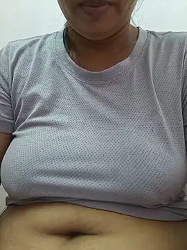 Lanyingxin18 online show from May 31, 2026, 3:36 am