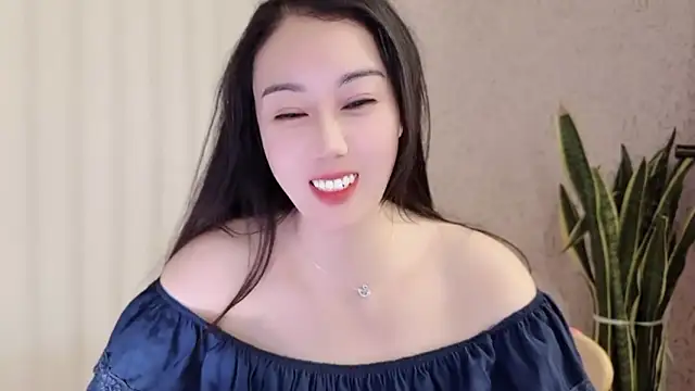 Y-Ou86 online show from September 10, 2025, 2:17 pm