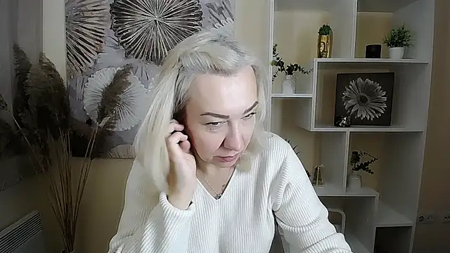 Snapshot of Amor_fati_ chatting on October 1, 2025, 9:26 am Amor fati online show from October 1, 2025, 9:26 am