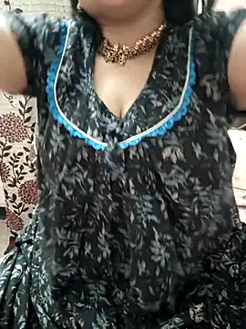 cuteyqueen online show from March 14, 2026, 11:48 am