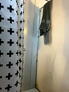 Sweetpasses online show from October 10, 2025, 10:53 pm