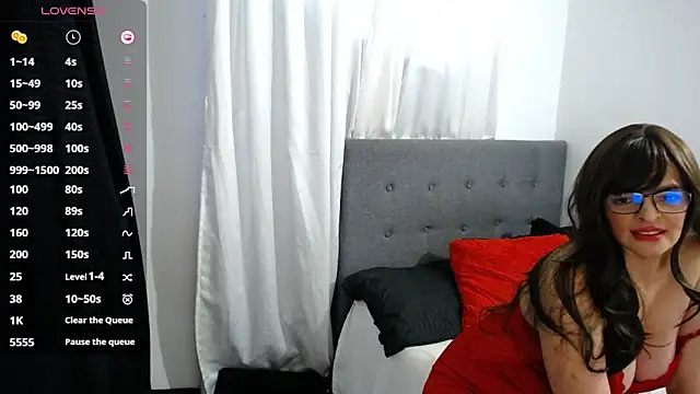 shayla 10 online show from October 5, 2025, 10:46 am