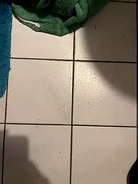 Kemenyfasz93 online show from November 12, 2025, 3:23 pm