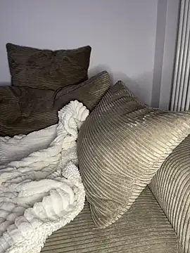 X JamieLove X online show from March 16, 2025, 9:37 pm