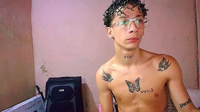 Snapshot of mateodeamjo chatting on July 10, 2026, 5:56 am mateodeamjo online show from July 10, 2026, 5:56 am