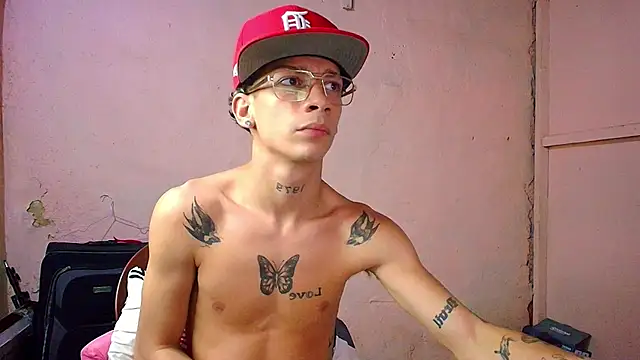 Snapshot of mateodeamjo chatting on July 14, 2026, 4:17 am mateodeamjo online show from July 14, 2026, 4:17 am