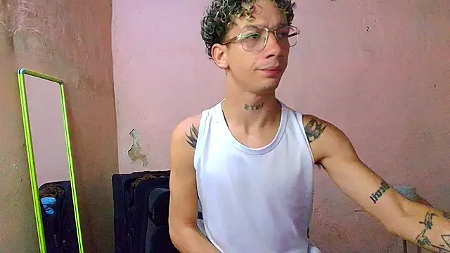 Snapshot of mateodeamjo chatting on July 22, 2026, 6:38 am mateodeamjo online show from July 22, 2026, 6:38 am