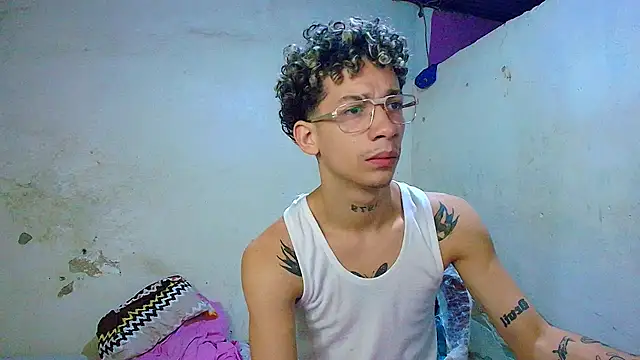 Snapshot of mateodeamjo chatting on August 4, 2026, 12:47 am mateodeamjo online show from August 4, 2026, 12:47 am