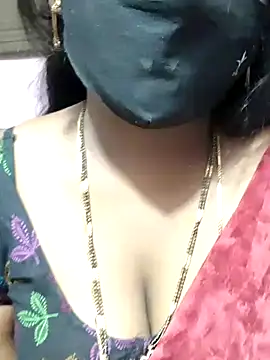 Snapshot of louise92 chatting on January 4, 2025, 6:09 pm louise92 online show from January 4, 2025, 6:09 pm