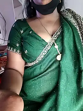 louise92 online show from May 16, 2026, 7:01 pm