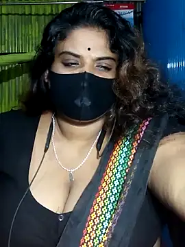 Snapshot of Dusto_Meye chatting on May 14, 2026, 8:15 pm Dusto Meye online show from May 14, 2026, 8:15 pm