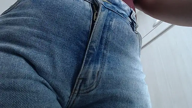 Amelia Debora Antonella online show from November 14, 2025, 2:27 pm