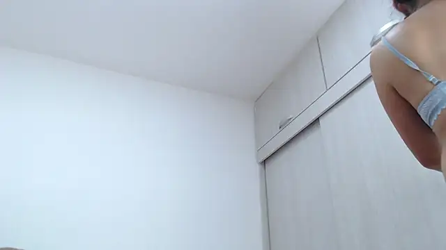 Amelia Debora Antonella online show from November 20, 2025, 12:49 pm