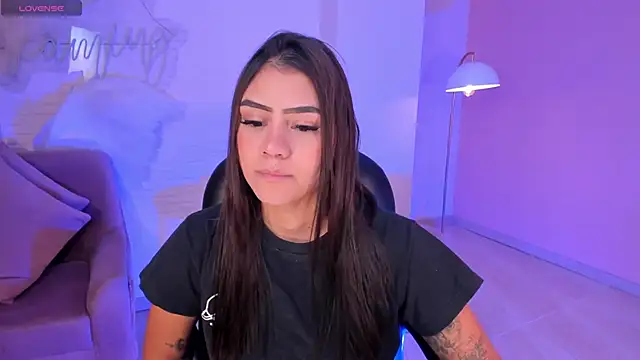 AllyJensen online show from February 7, 2025, 9:05 am