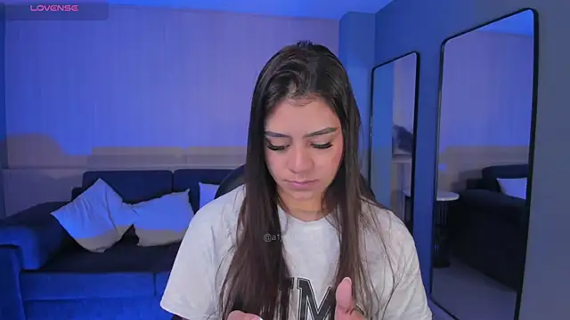 AllyJensen online show from December 22, 2025, 10:12 am