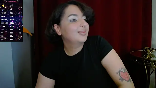 BustyAllyy online show from November 5, 2025, 9:48 pm