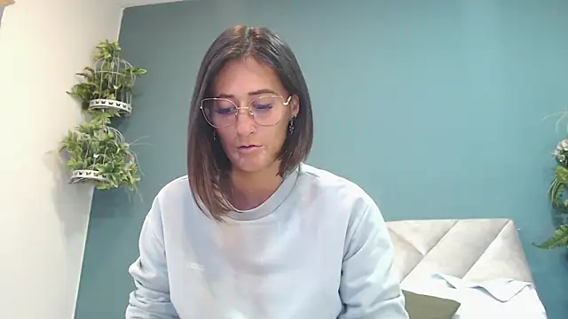 SharisWillian online show from November 3, 2025, 3:41 am