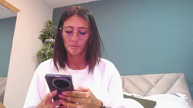 SharisWillian online show from January 12, 2026, 4:18 am