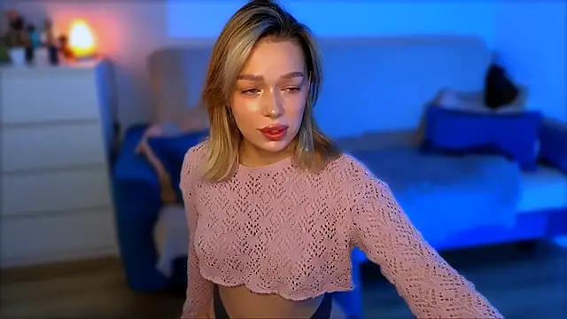 Lily Yin online show from November 12, 2025, 5:30 am