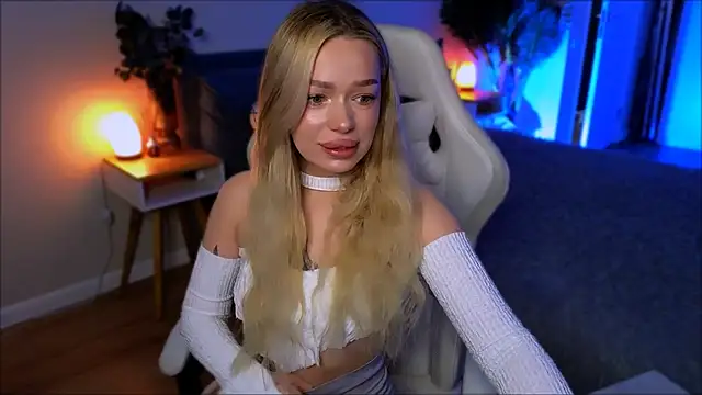 Lily Yin online show from April 26, 2026, 5:38 am