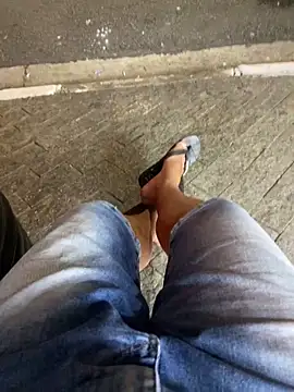 Snapshot of baruel-10 chatting on February 22, 2025, 12:16 am baruel-10 online show from February 22, 2025, 12:16 am