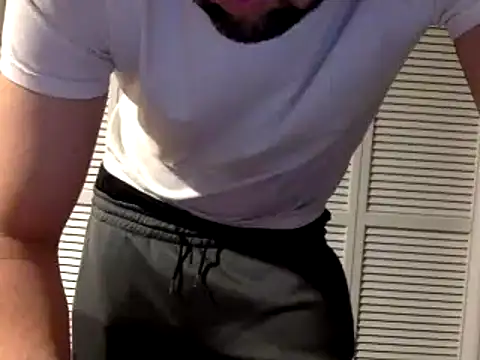 Snapshot of Kink_Master_Daddy chatting on February 12, 2025, 1:52 am Kink Master Daddy online show from February 12, 2025, 1:52 am