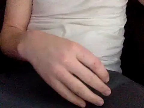 Snapshot of Kink_Master_Daddy chatting on March 5, 2025, 3:18 am Kink Master Daddy online show from March 5, 2025, 3:18 am