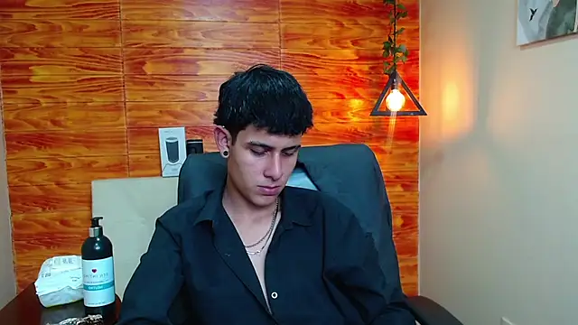 Snapshot of Bastiaan_28 chatting on January 8, 2025, 7:03 am Bastiaan 28 online show from January 8, 2025, 7:03 am