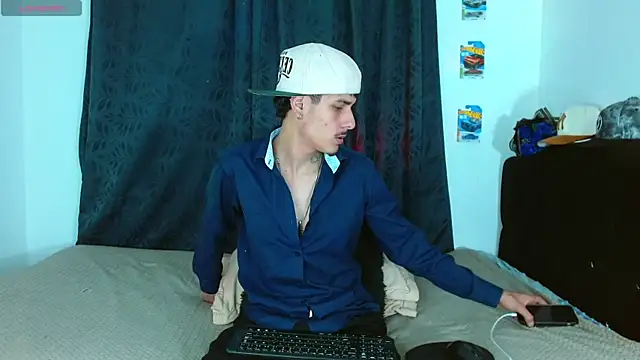 Bastiaan 28 online show from November 13, 2025, 4:11 am