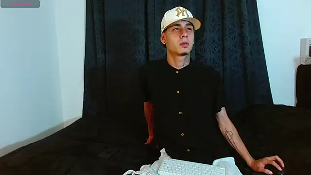 Bastiaan 28 online show from December 2, 2025, 12:16 am