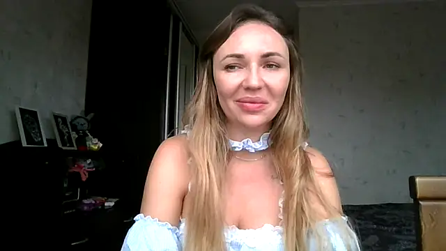 AngelinaLove28 online show from November 11, 2025, 7:30 am