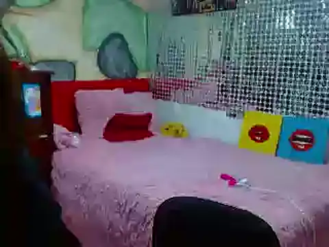 Snapshot of CaroMasha chatting on January 3, 2025, 11:01 pm CaroMasha online show from January 3, 2025, 11:01 pm