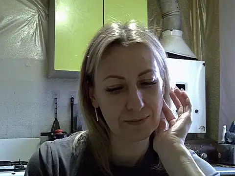 AshleyXHoney online show from October 21, 2025, 7:20 am