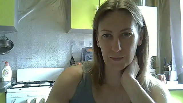 Snapshot of AshleyXHoney chatting on June 18, 2026, 7:41 am AshleyXHoney online show from June 18, 2026, 7:41 am