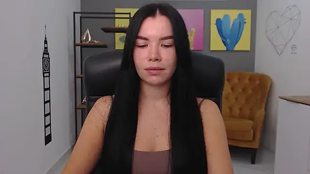 MadisonGomes online show from October 28, 2025, 8:18 am