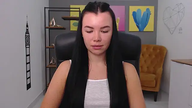 MadisonGomes online show from November 11, 2025, 7:52 am