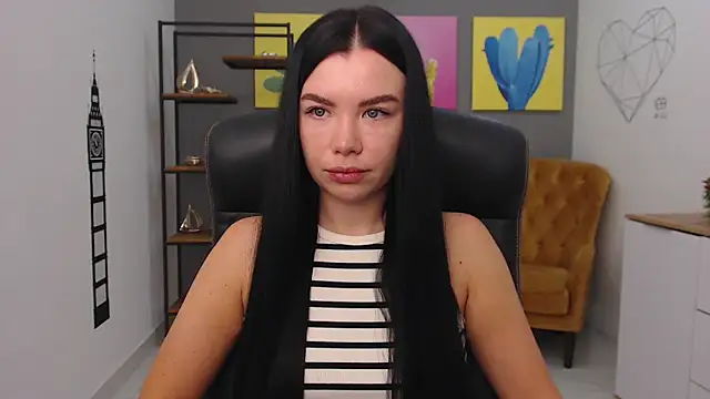 MadisonGomes online show from November 24, 2025, 9:31 am