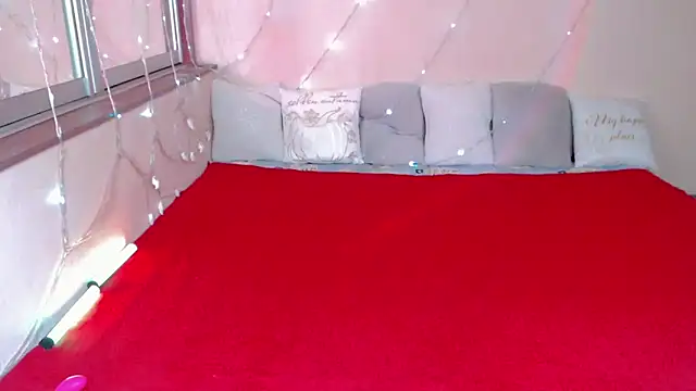 Snapshot of LizaSenri chatting on February 13, 2026, 7:37 am LizaSenri online show from February 13, 2026, 7:37 am