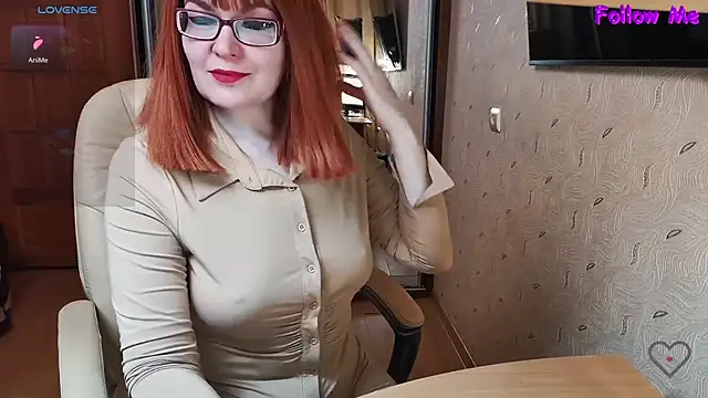 Snapshot of MyLadySkyLuck chatting on October 4, 2025, 3:15 am MyLadySkyLuck online show from October 4, 2025, 3:15 am