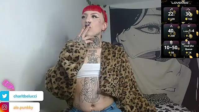 charlotbelucci  online show from May 28, 2026, 8:17 pm
